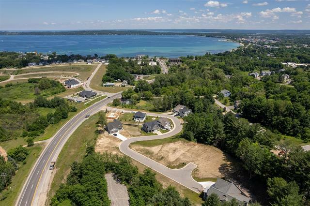 13977 S Winding Trail  Traverse City MI 49686 photo