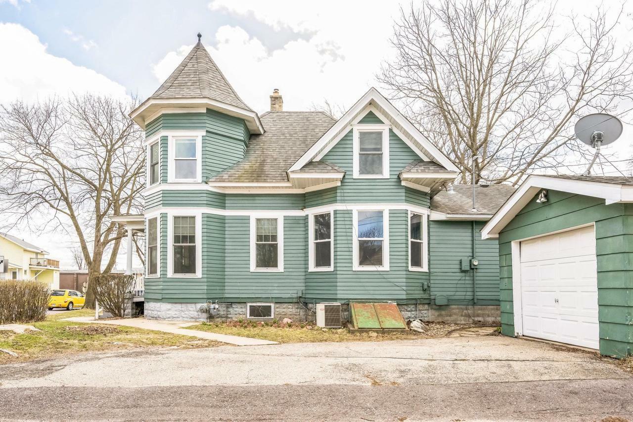 Property Photo: 616 Macfarlane Road WI 53901
