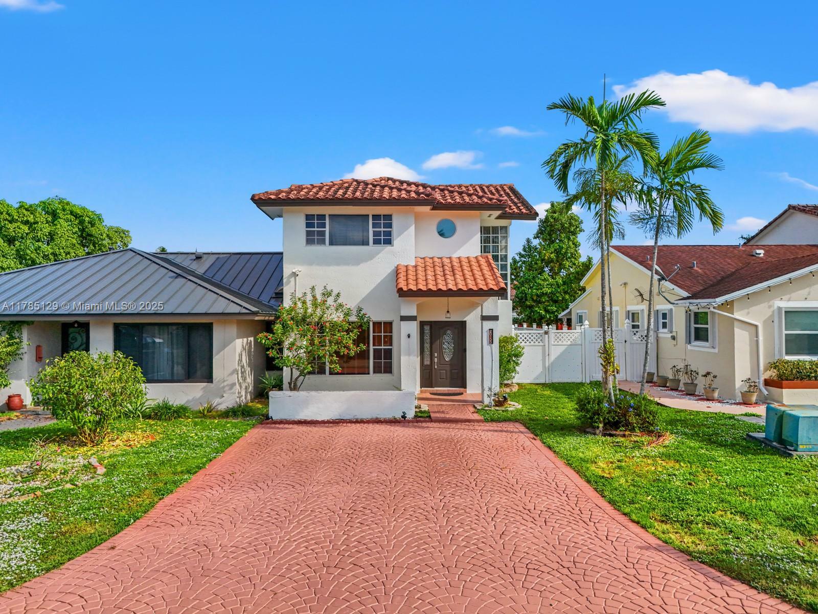 20155 E Oakmont Cir  Hialeah FL 33015 photo
