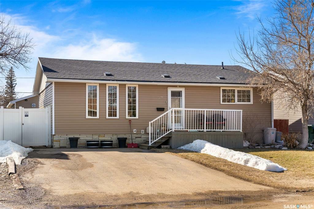 Property Photo: 316 Elder Street SK S0G 3W0