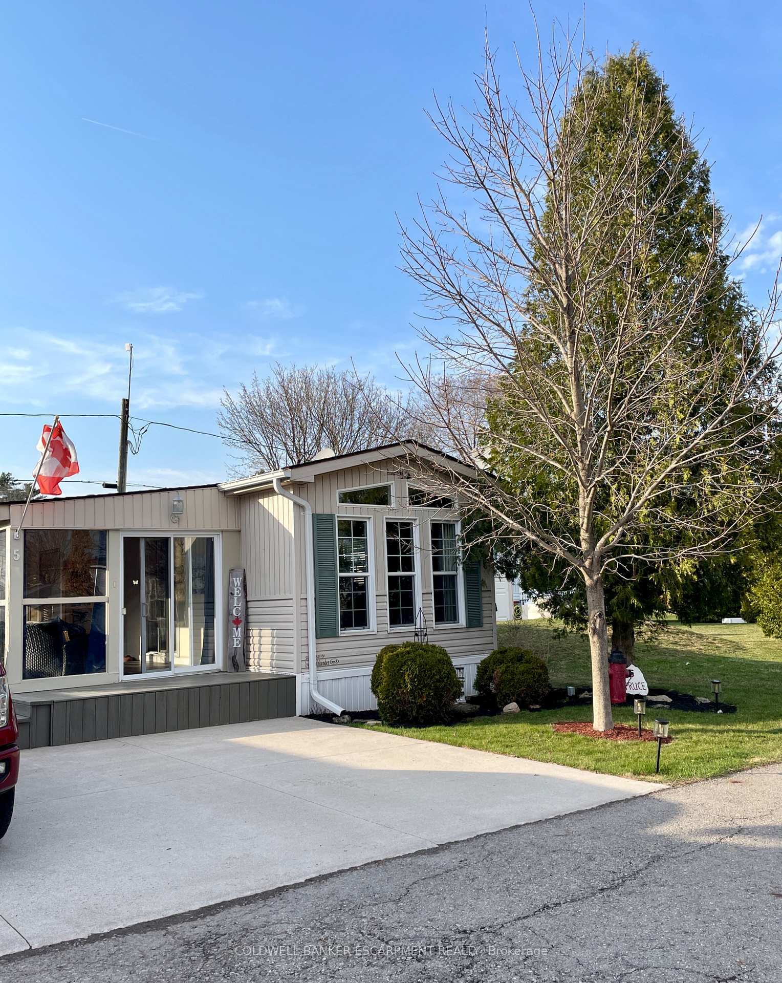 Property Photo: 4449 Milburough Line 5 Spruce ON L7P 0P5