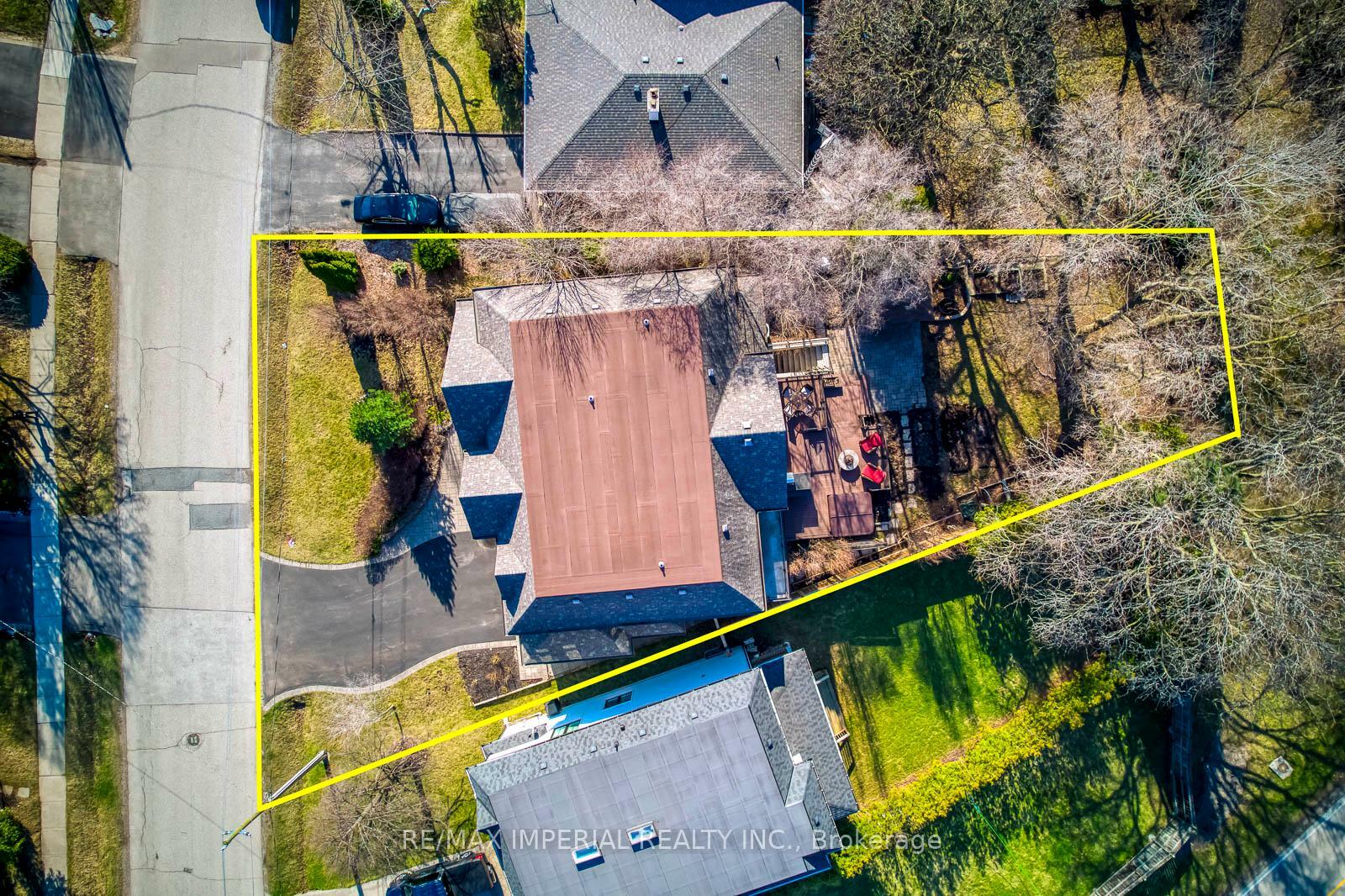 Property Photo: 409 Valley Drive ON L6L 4L5
