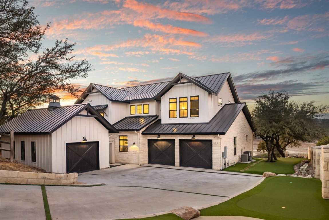 821 S Angel Light Drive  Spicewood TX 78669 photo