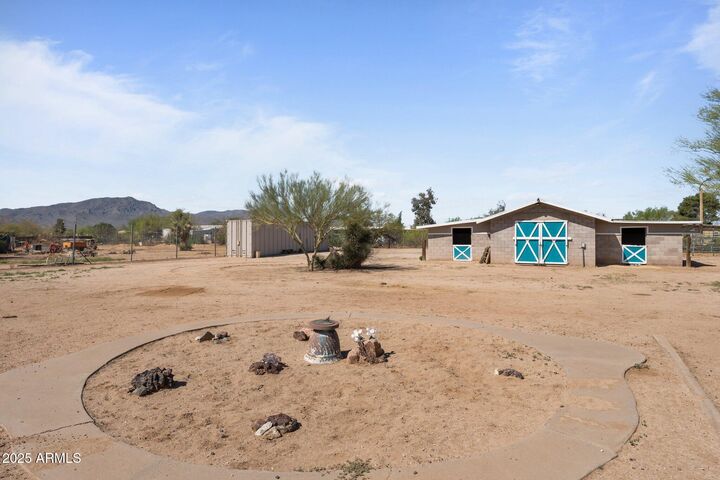 Property Photo: 50017 N Eagle View Drive AZ 85320