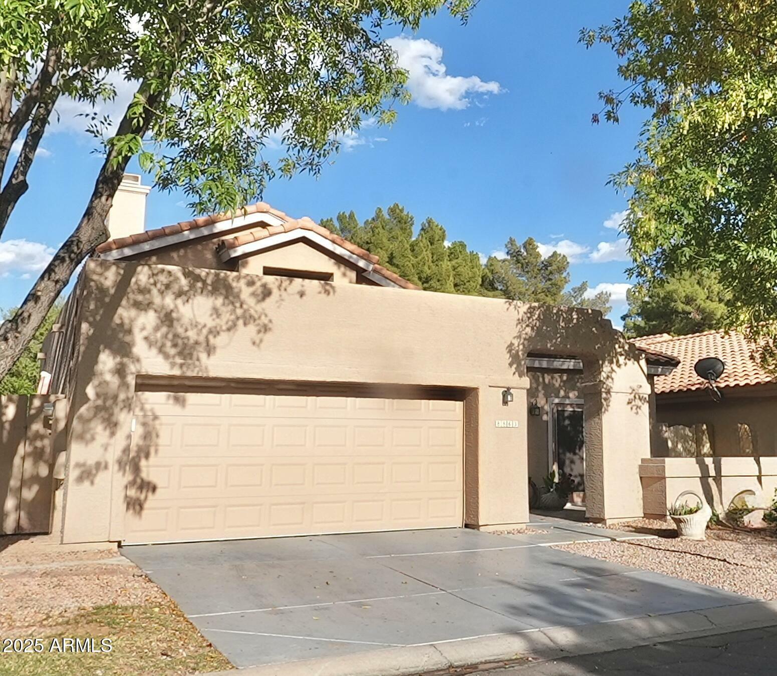 Property Photo: 8863 S Grandview Drive AZ 85284