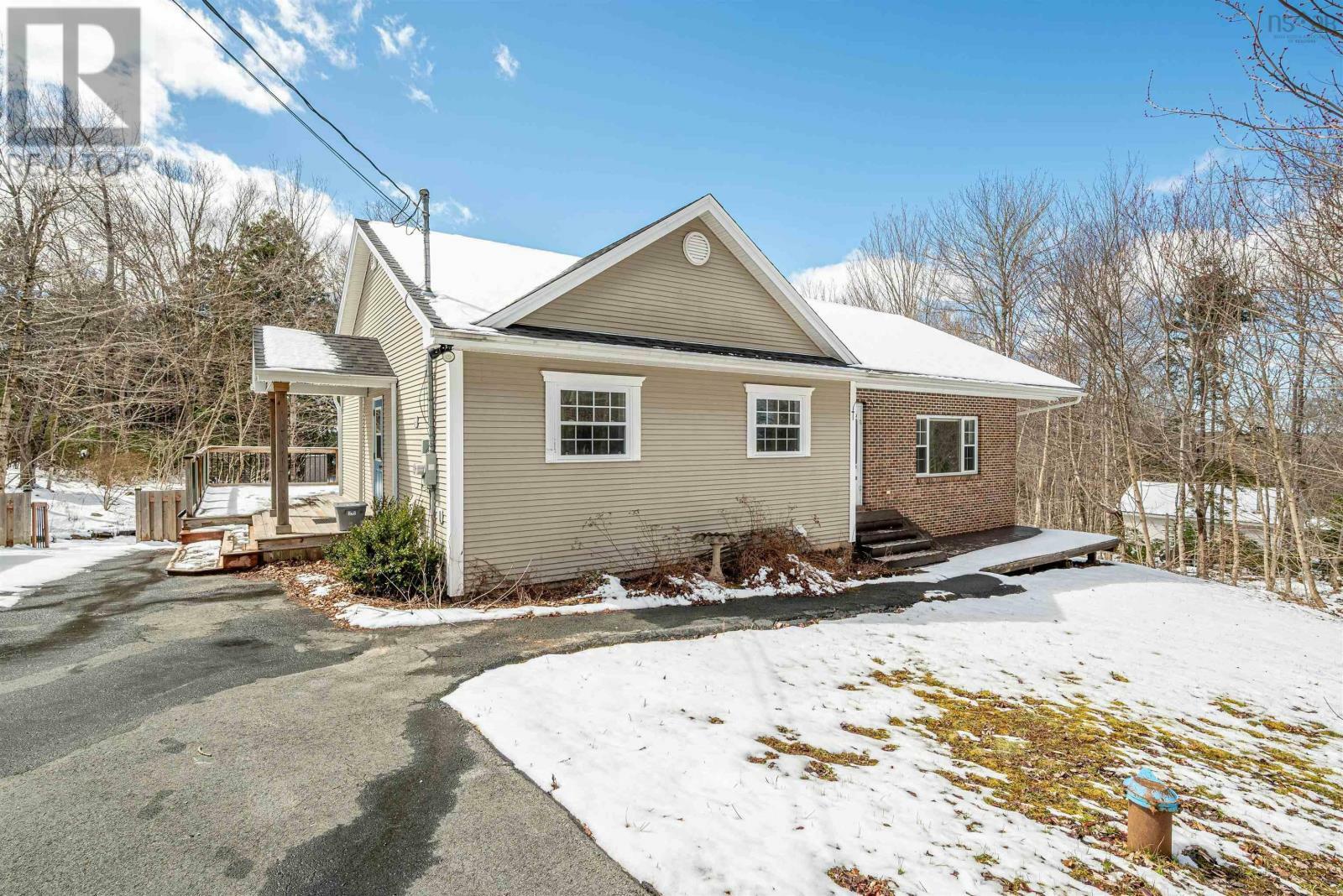 Property Photo: 95 Birch Hill Run NS B4E 3G8