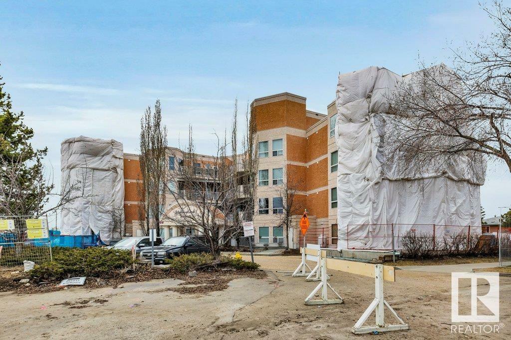 Property Photo: 9120 156 Street NW 204 AB T5R 1Y8