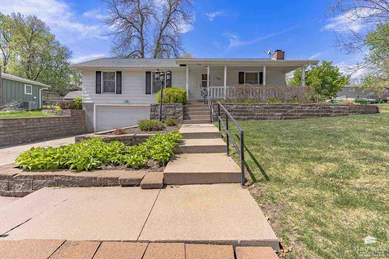 901 Allison Avenue  Manhattan KS 66502 photo