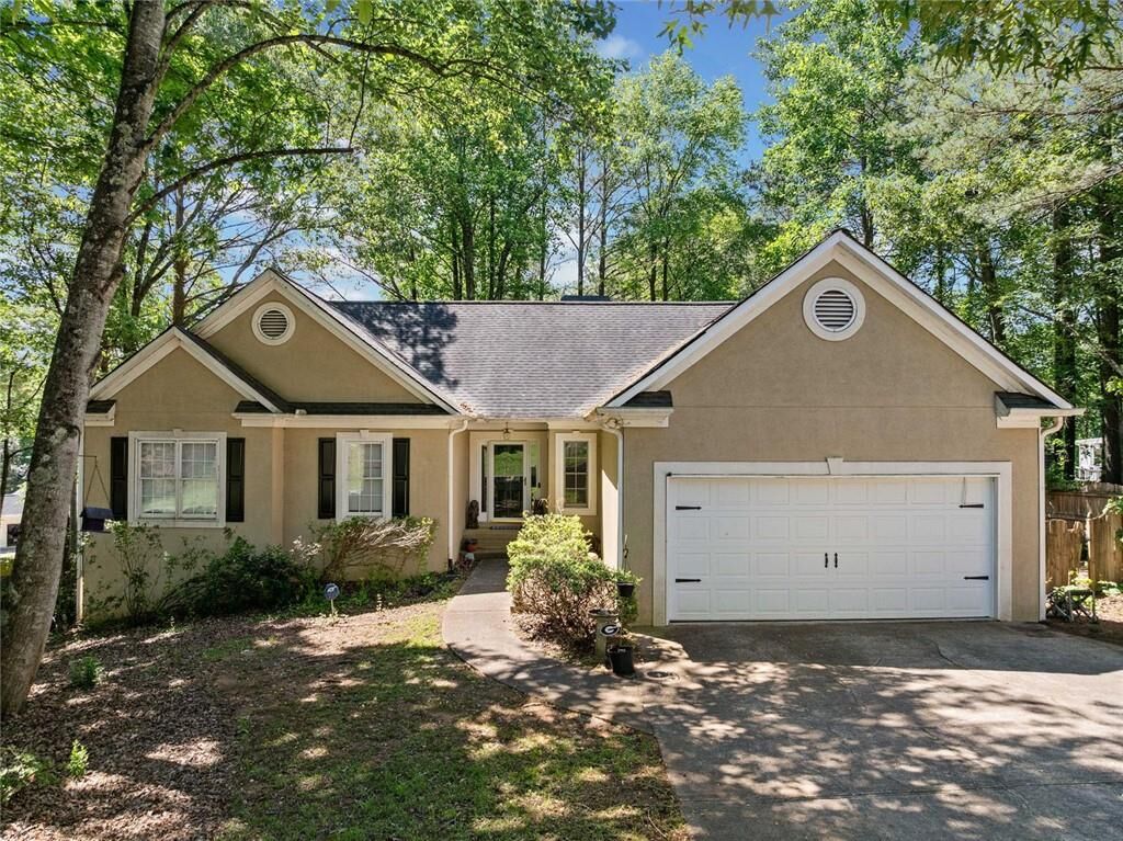 Property Photo: 614 Springharbor Drive GA 30188