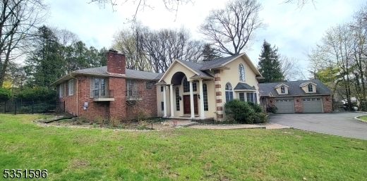 Property Photo: 571 Knollwood Rd NJ 07450