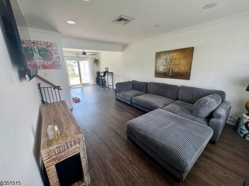Property Photo: 23 Donna Ct NJ 07110