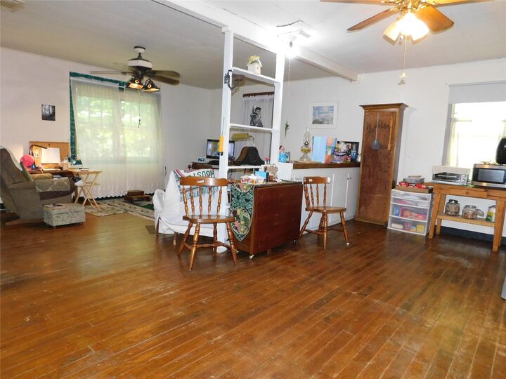 Property Photo: 240 County Road 4140 TX 75979