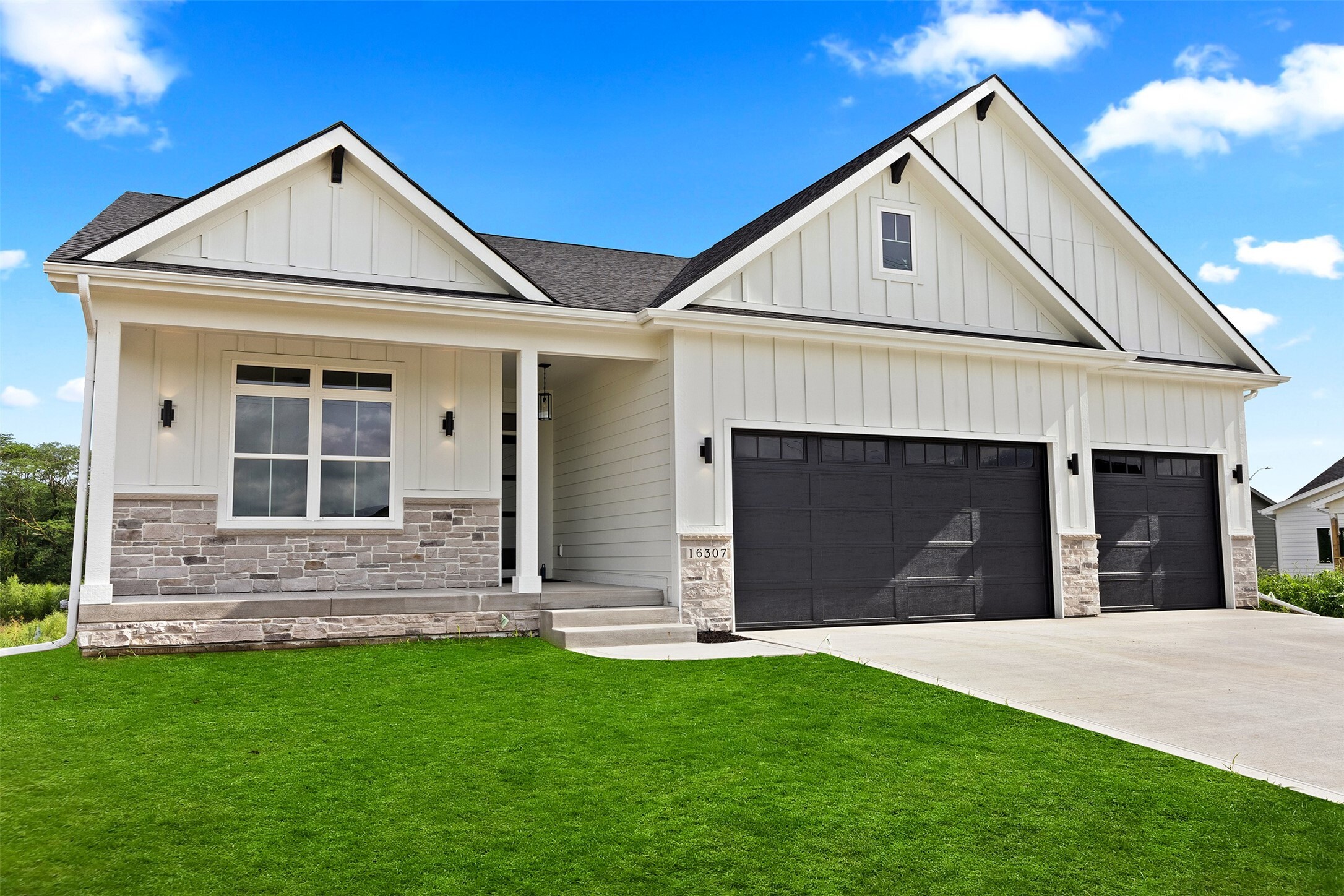 Property Photo:  16307 Ironwood Lane  IA 50111 