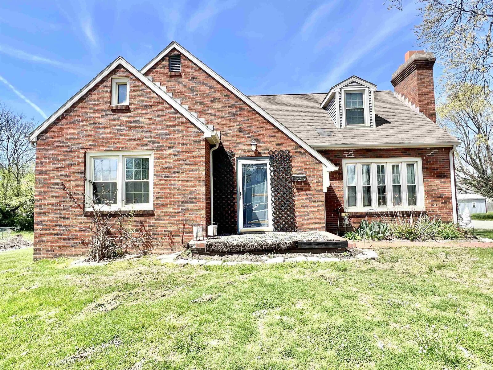 Property Photo:  111 S Gibson Street  IN 47660 