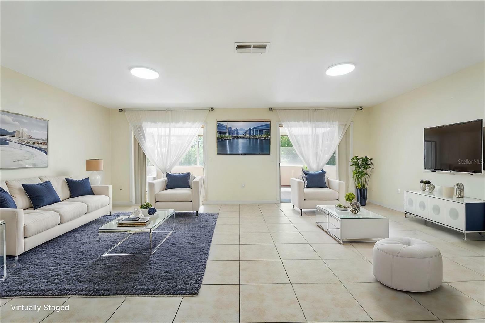 Property Photo: 10423 Manassas Circle FL 32821