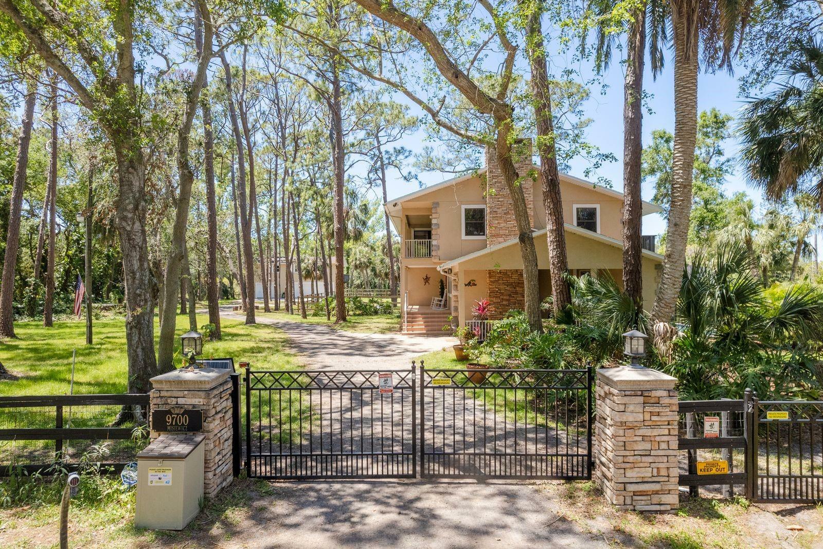 Property Photo: 9700 94th Street N FL 33777