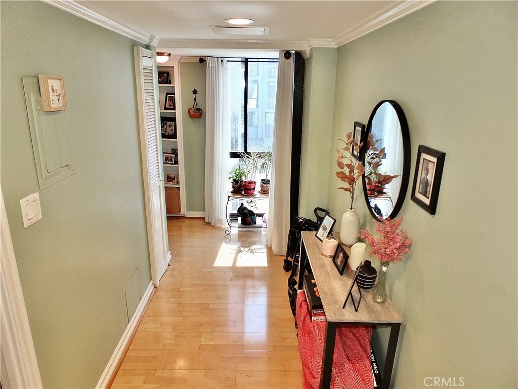 Property Photo:  2601 E Ocean Boulevard 205  CA 90803 