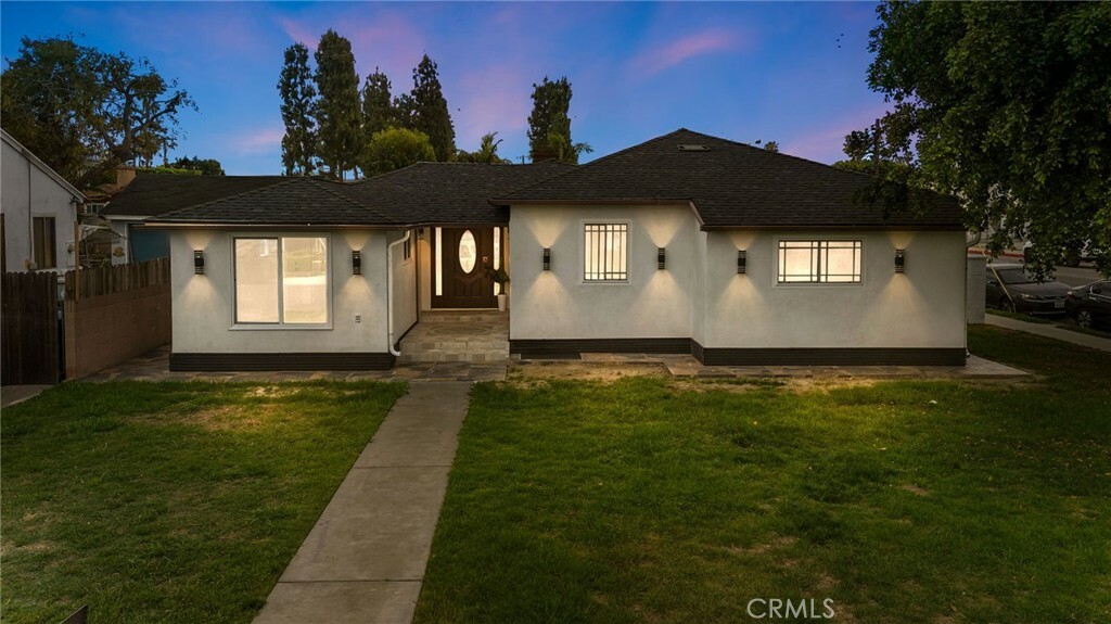 Property Photo:  9246 Manzanar Avenue  CA 90240 