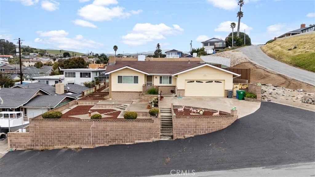 2000 Sunset Avenue  Morro Bay CA 93442 photo