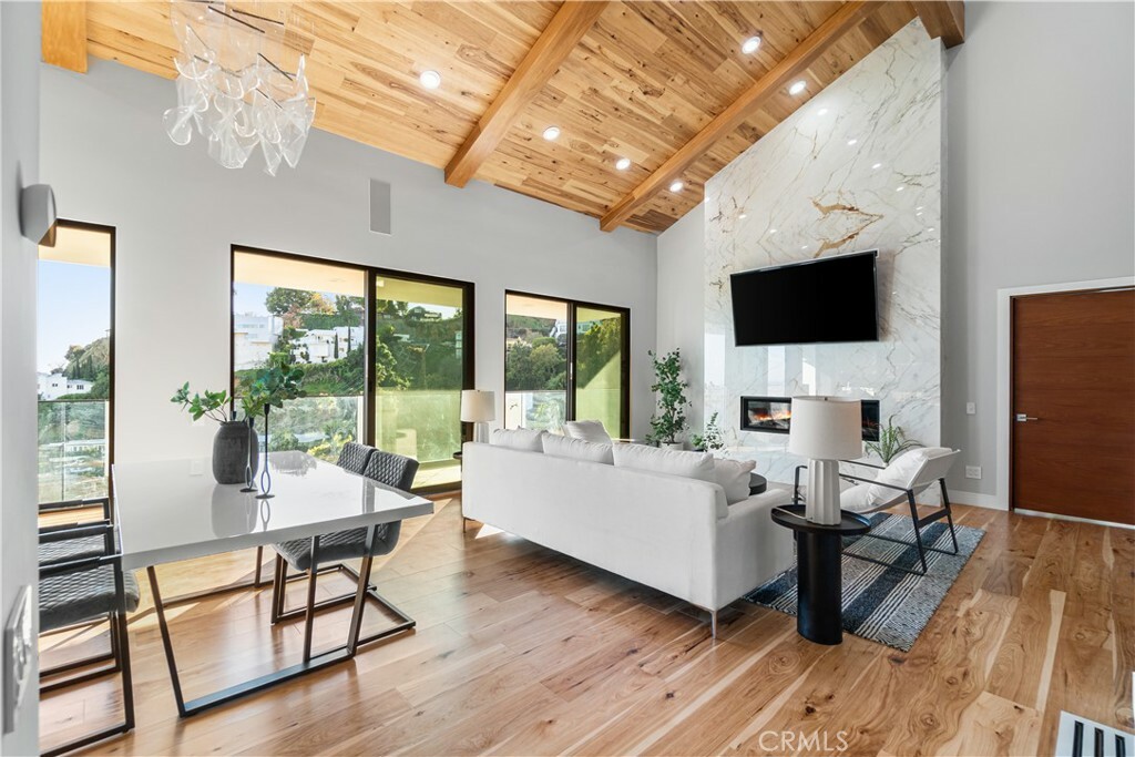 Property Photo: 8566 Hollywood Boulevard CA 90069