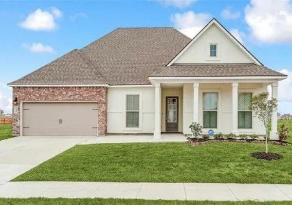 Property Photo: 5440 Wake Reserve Road LA 70461