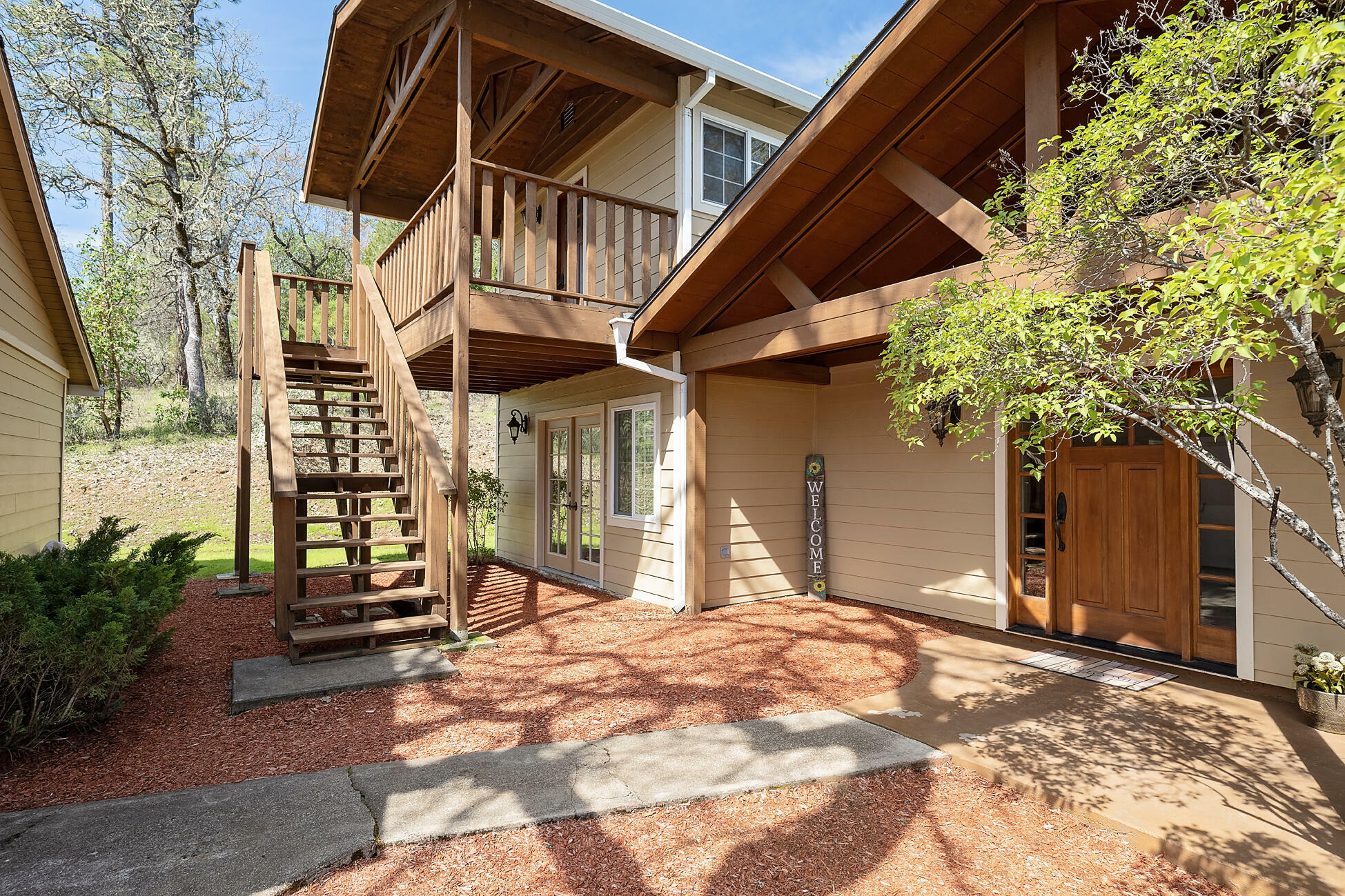 Property Photo: 778 Ragsdale Road OR 97541