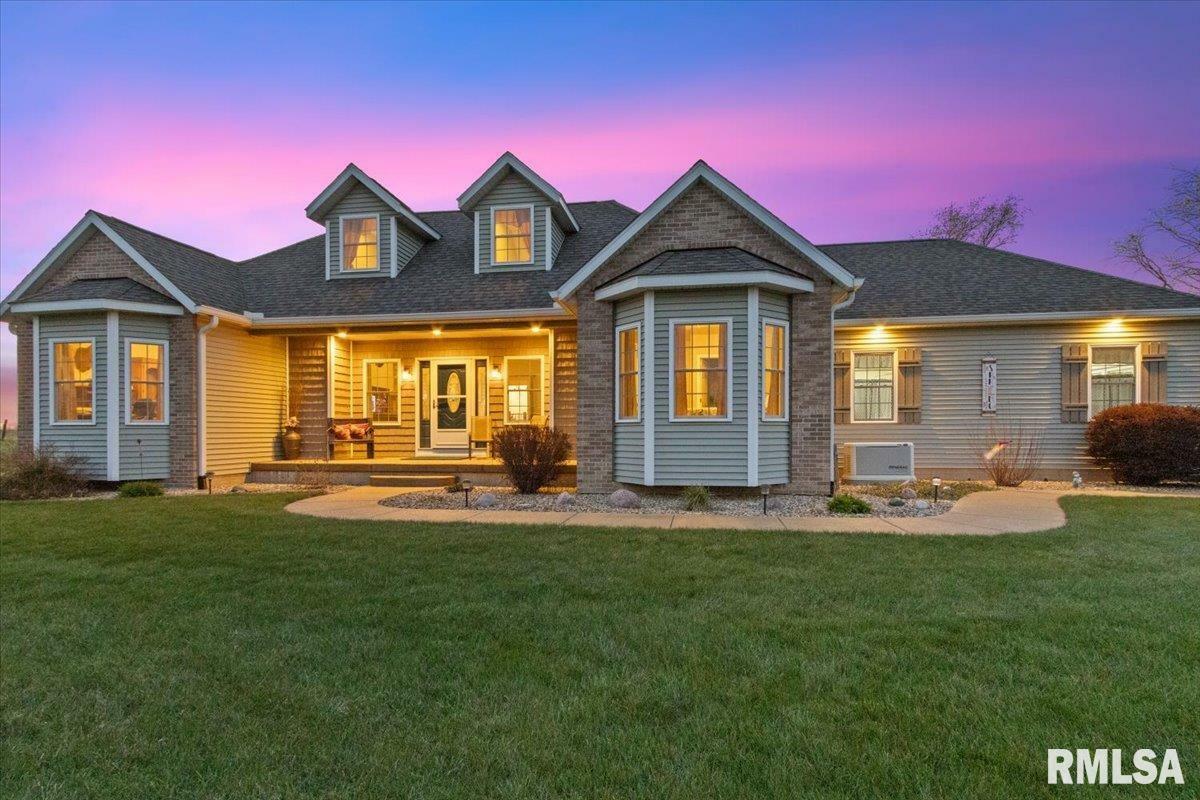 Property Photo: 109 N Alexander Street IL 61570