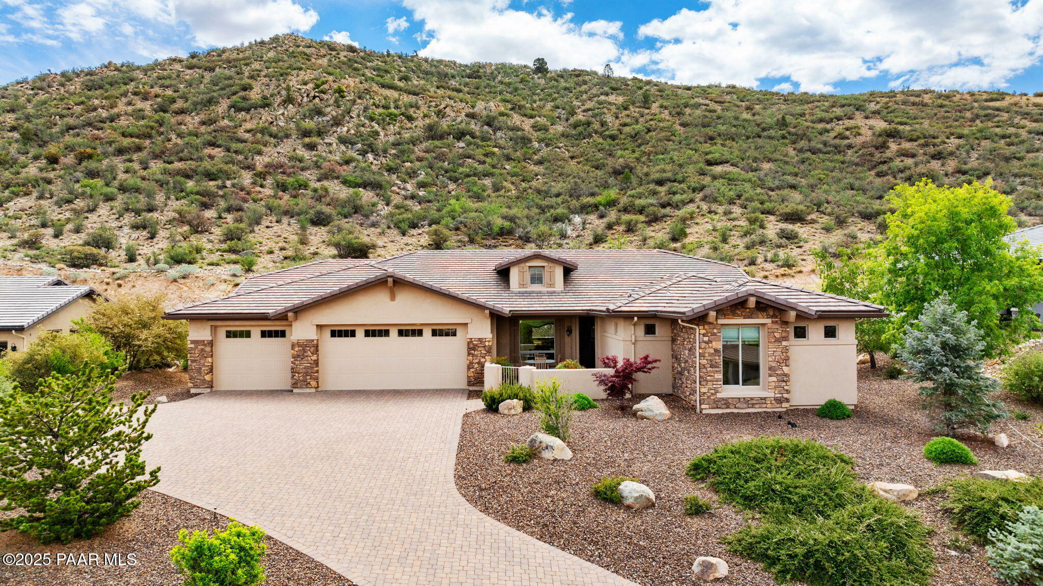 Property Photo: 1138 N Cloud Cliff Pass AZ 86314