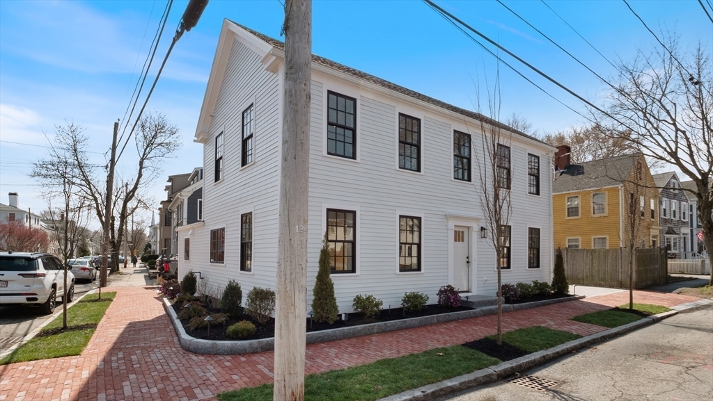 Property Photo:  41 Bromfield St  MA 01950 