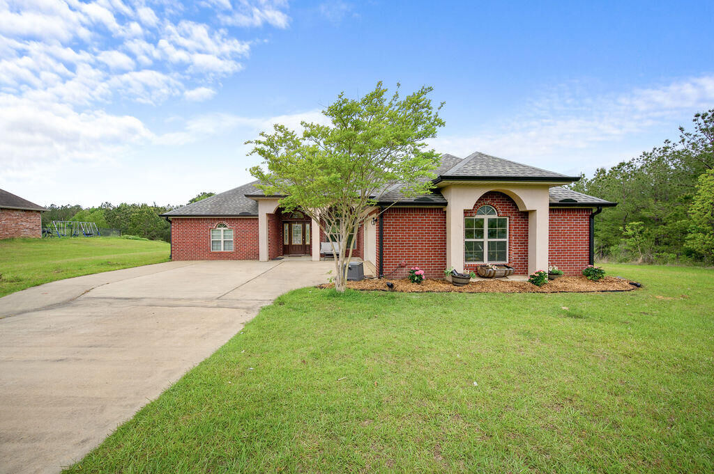 Property Photo:  636 Stanley Road  LA 71446 