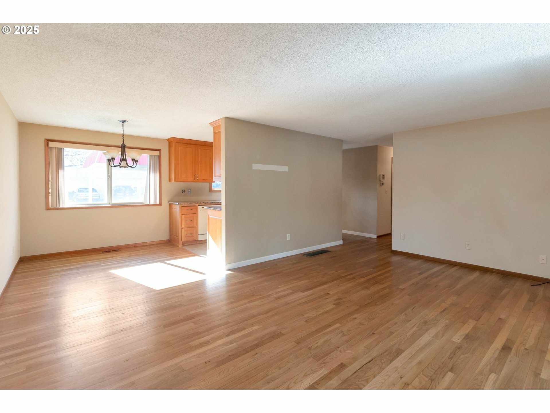Property Photo: 2110 SE 148th Pl OR 97233