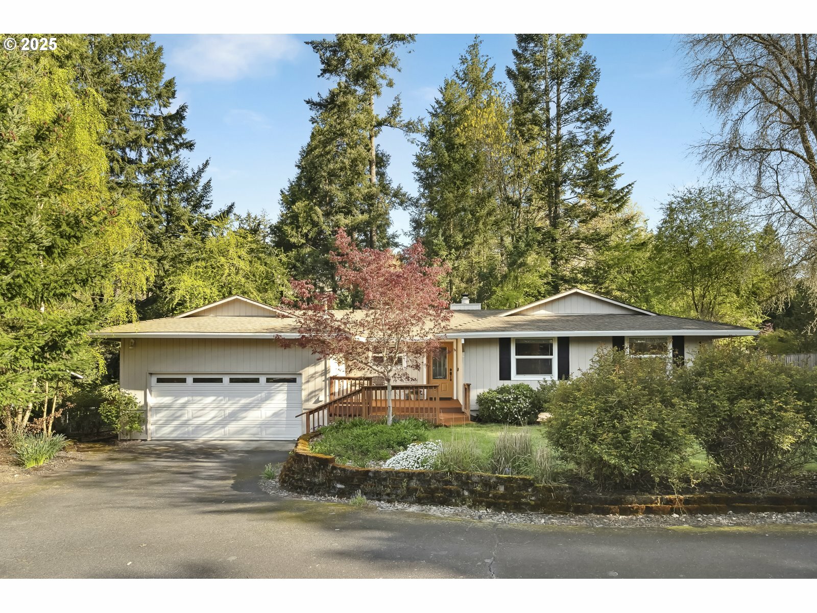 Property Photo: 4623 SW 55th Pl OR 97221