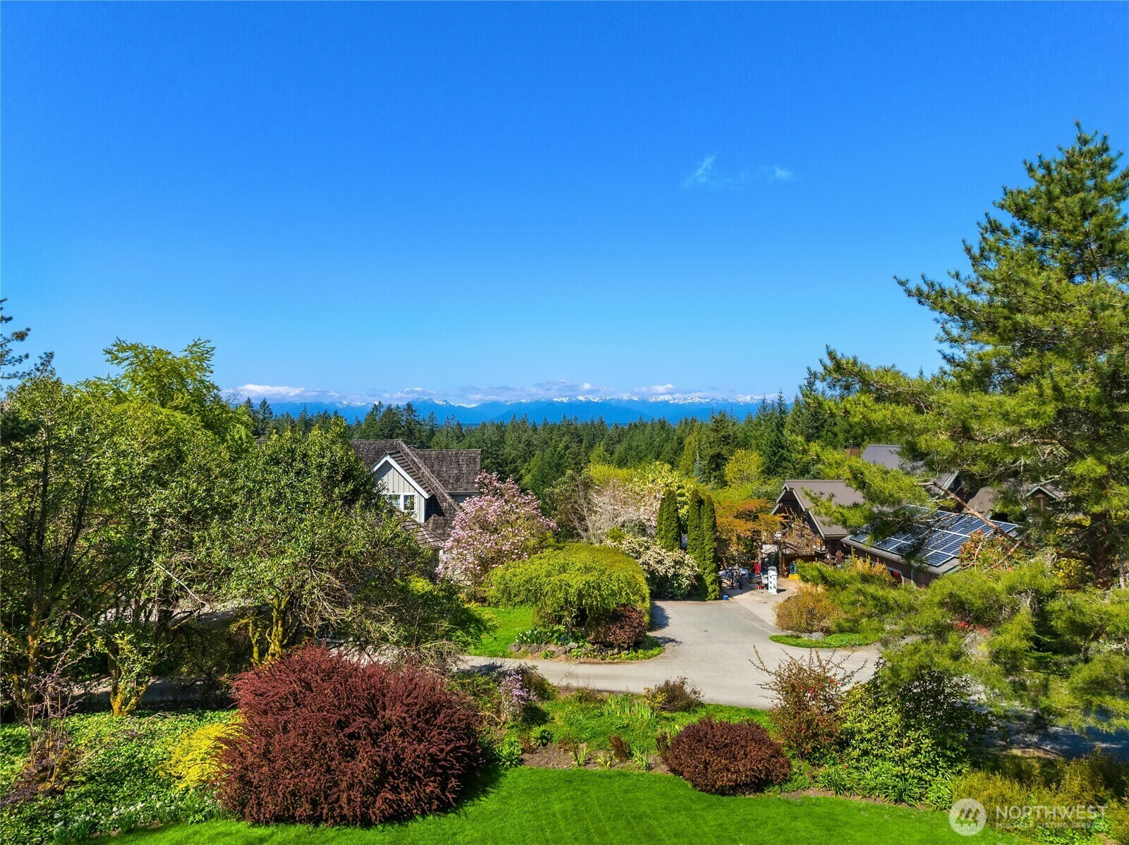 Property Photo: 10565 Mandus Olson Road NE WA 98110