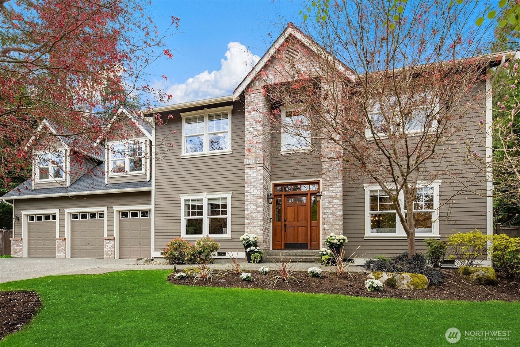 Property Photo: 17019 NE 181st Court WA 98072