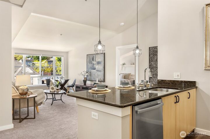 Property Photo: 812 5th Avenue N 407 WA 98109