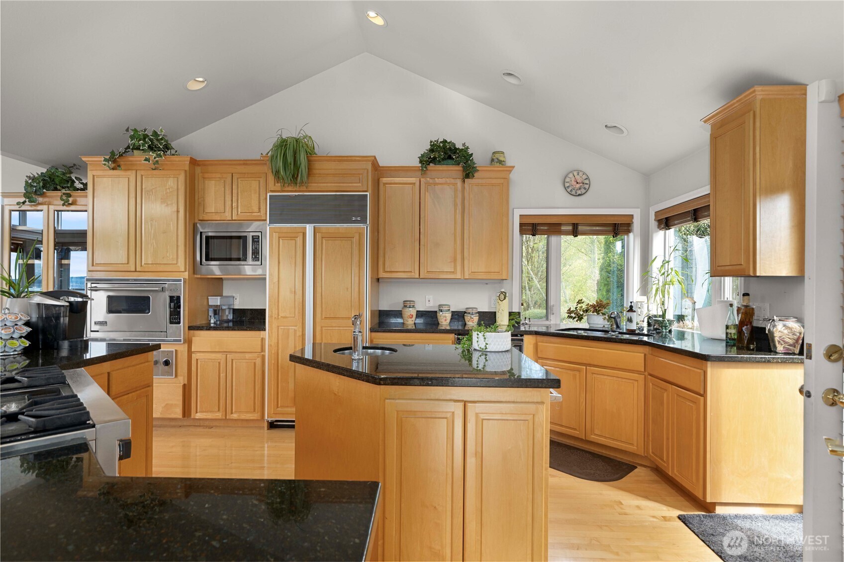 Property Photo: 30822 36th Court SW WA 98023