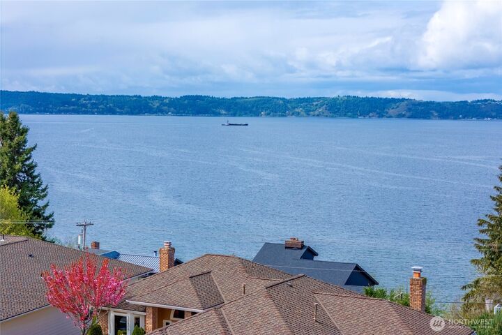 Property Photo:  30822  36th Court SW  WA 98023 