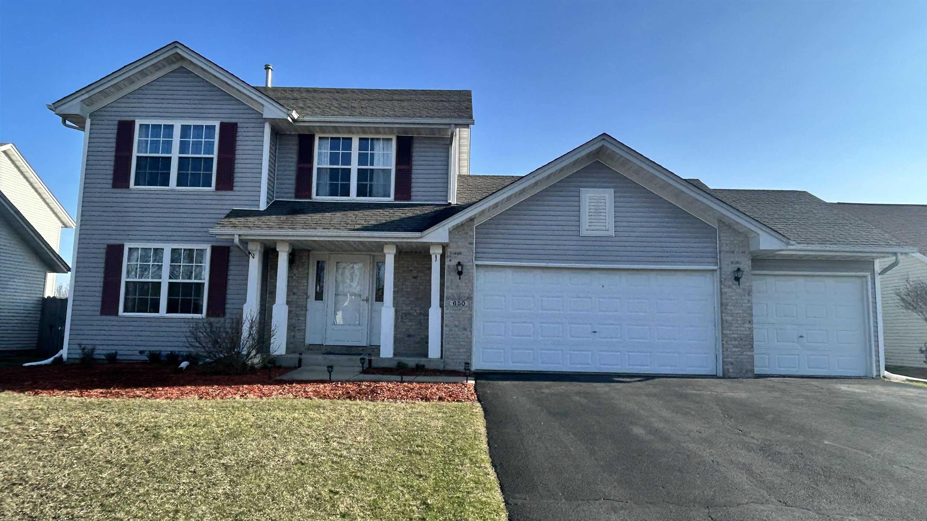 Property Photo: 650 Winfield Drive IL 61080
