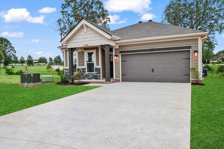 Property Photo:  9228 Woodgate Circle  KY 42122 