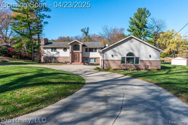 Property Photo: 29632 Pond Ridge Road MI 48334