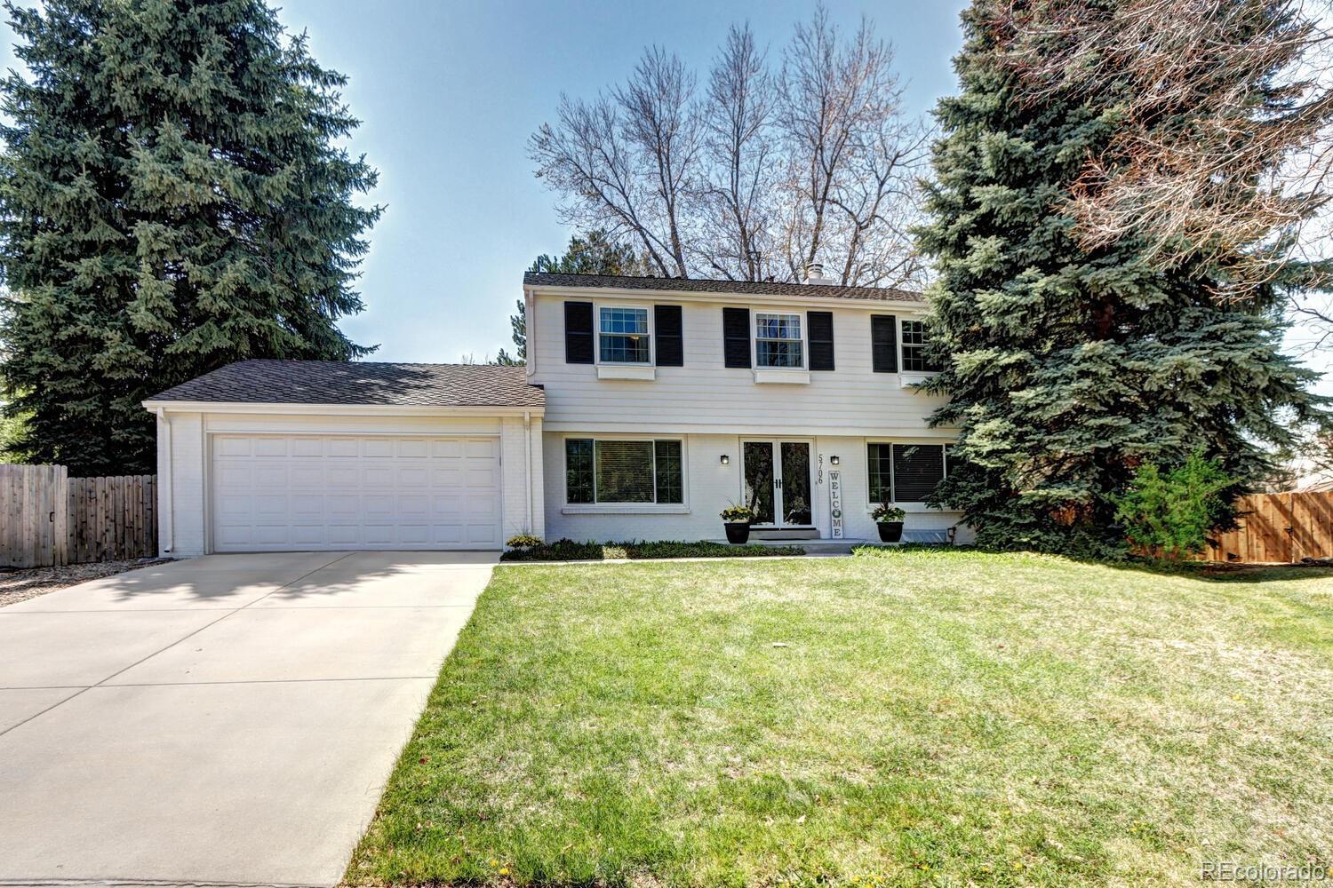 Property Photo: 5706 E Hinsdale Place CO 80112