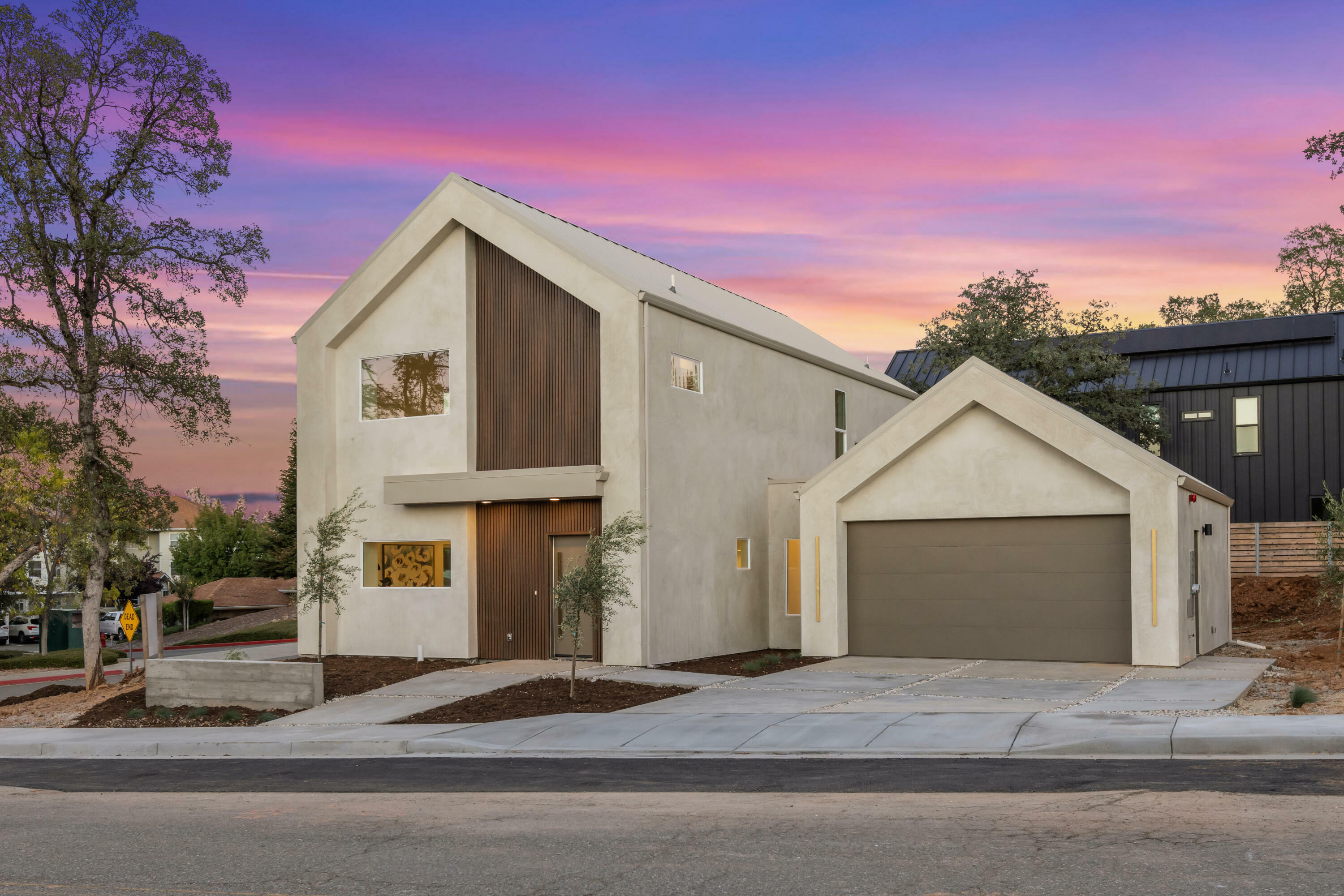 Property Photo: 1309 Ridge Drive CA 96001