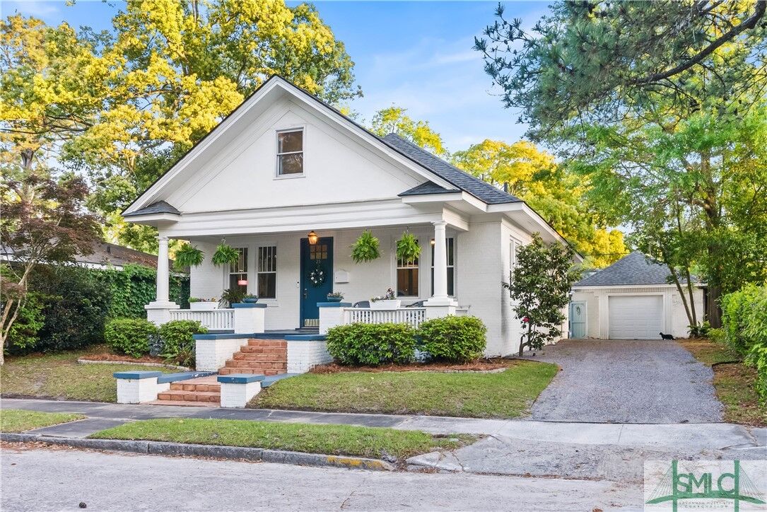 Property Photo:  25 W 51st Street  GA 31405 