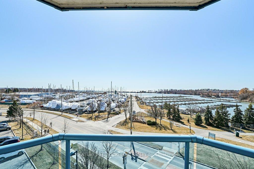 Photo de la propriété: 340 Watson Street W 410 ON L1N 9G1