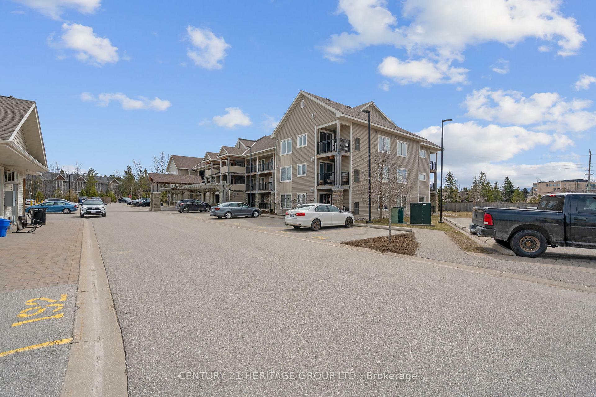 Photo de la propriété: 2 Anchorage Crescent 200 ON L9Y 5C8