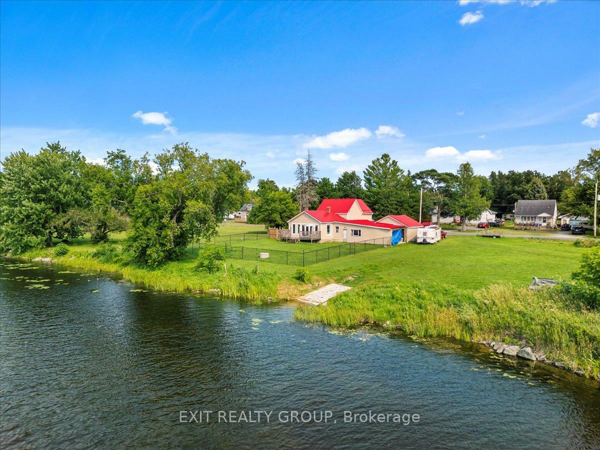 Property Photo: 236 Queen Street ON K0K 3A0