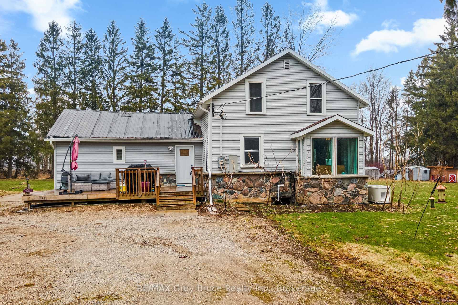 Property Photo:  226033 Centreville Road E  ON N4L 1W5 