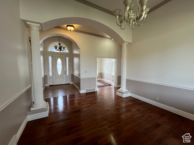 Property Photo: 407 W Larkspur Ln UT 84050