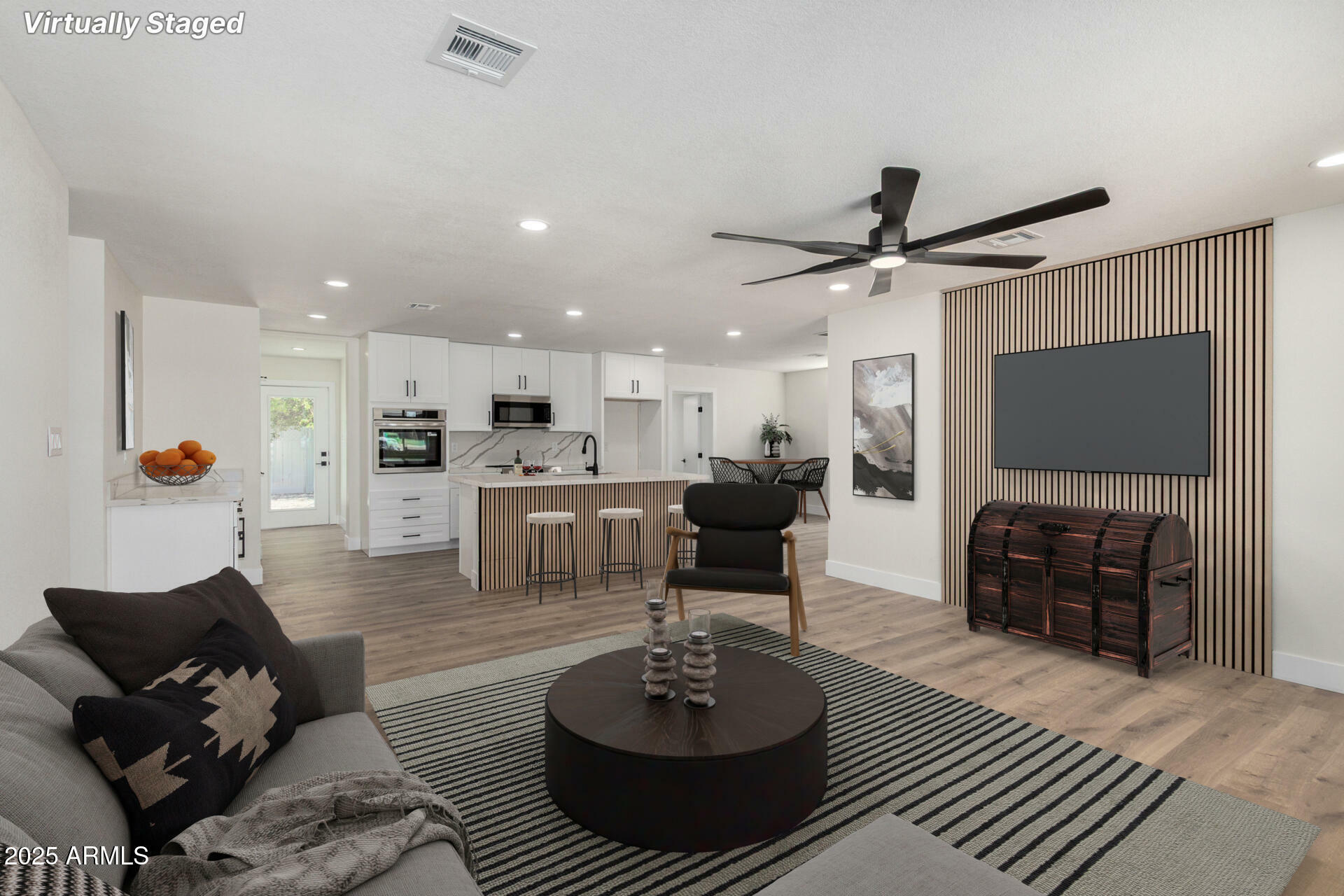 Property Photo: 1313 N 71st Street AZ 85257