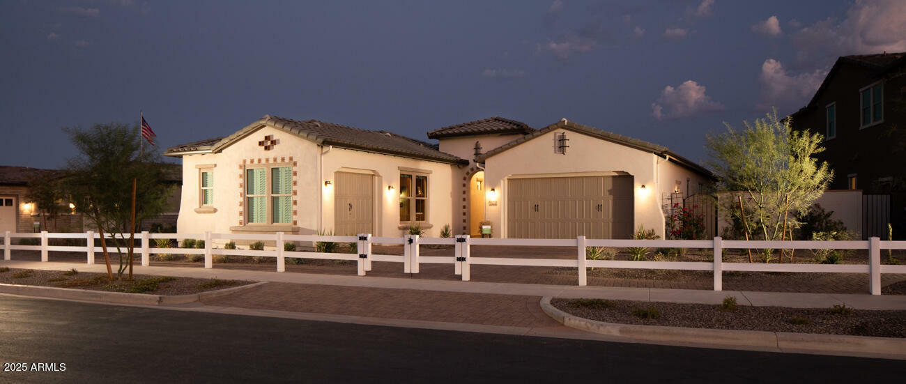 Property Photo: 9924 E Strobe Avenue AZ 85212